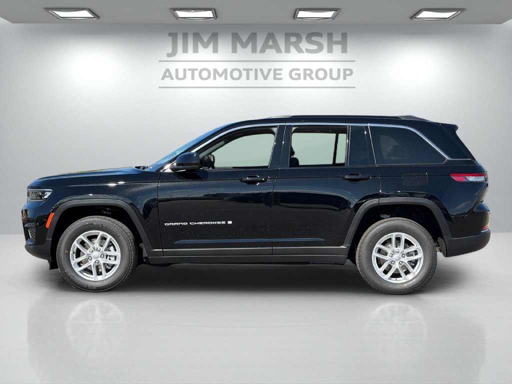 New 2026 Jeep Grand Cherokee Laredo X AWD/4WD image 3