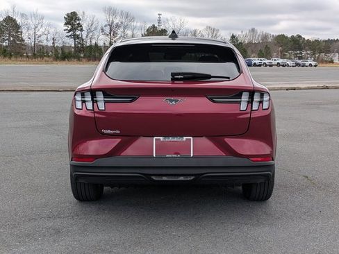 Certified 2025 Ford Mustang Mach-E Premium image 5