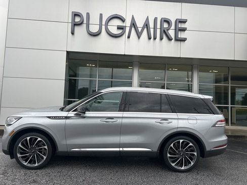 Used 2023 Lincoln Aviator Reserve w/ Equipment Group 201A image 1