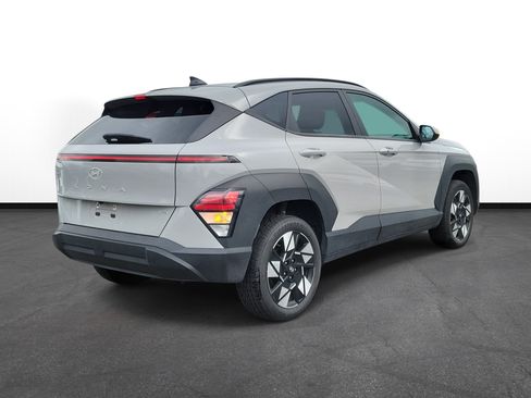 Used 2024 Hyundai Kona SEL AWD/4WD image 4