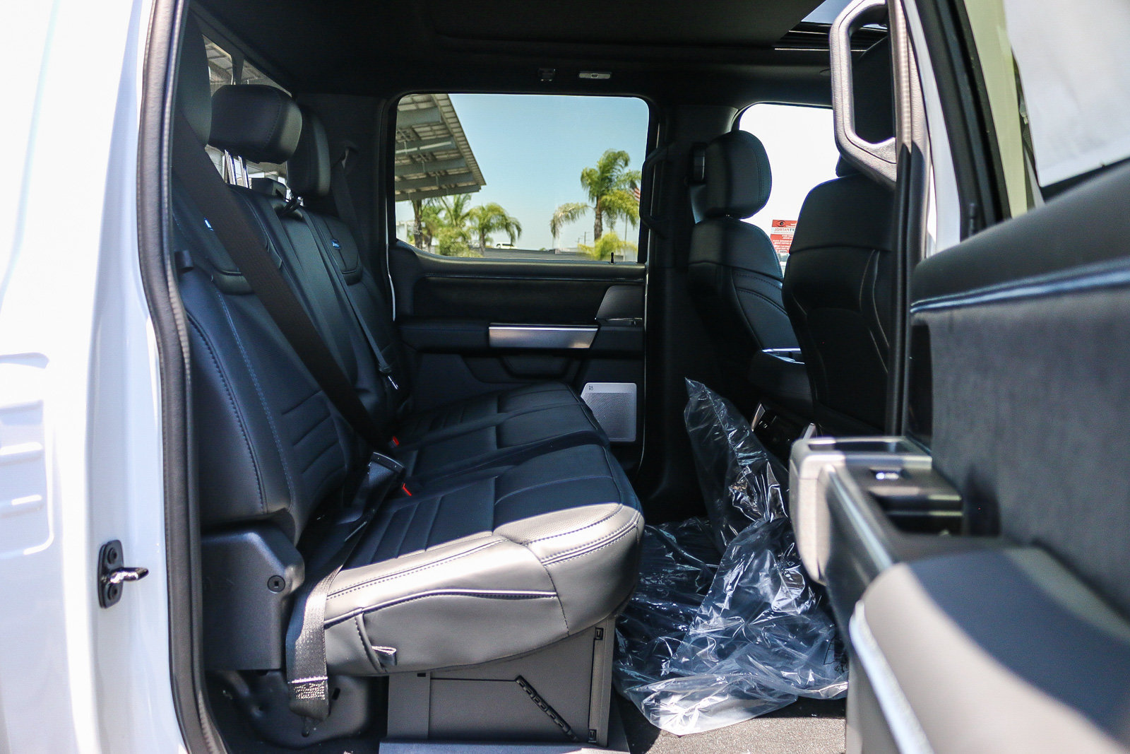New 2026 Ford F250 Platinum AWD/4WD image 23