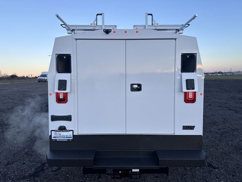 New 2025 Chevrolet Express 3500 w/ Power Convenience Package image 5