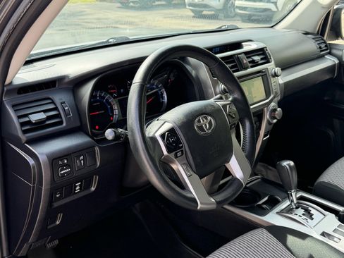 Used 2016 Toyota 4Runner SR5 RWD image 12