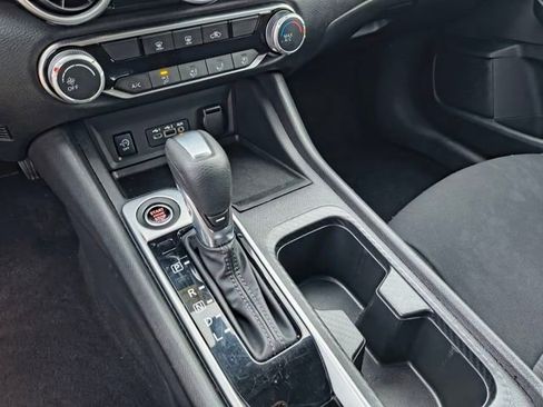 Used 2024 Nissan Sentra SV image 4