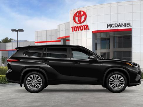 New 2026 Toyota Highlander Platinum AWD/4WD image 27
