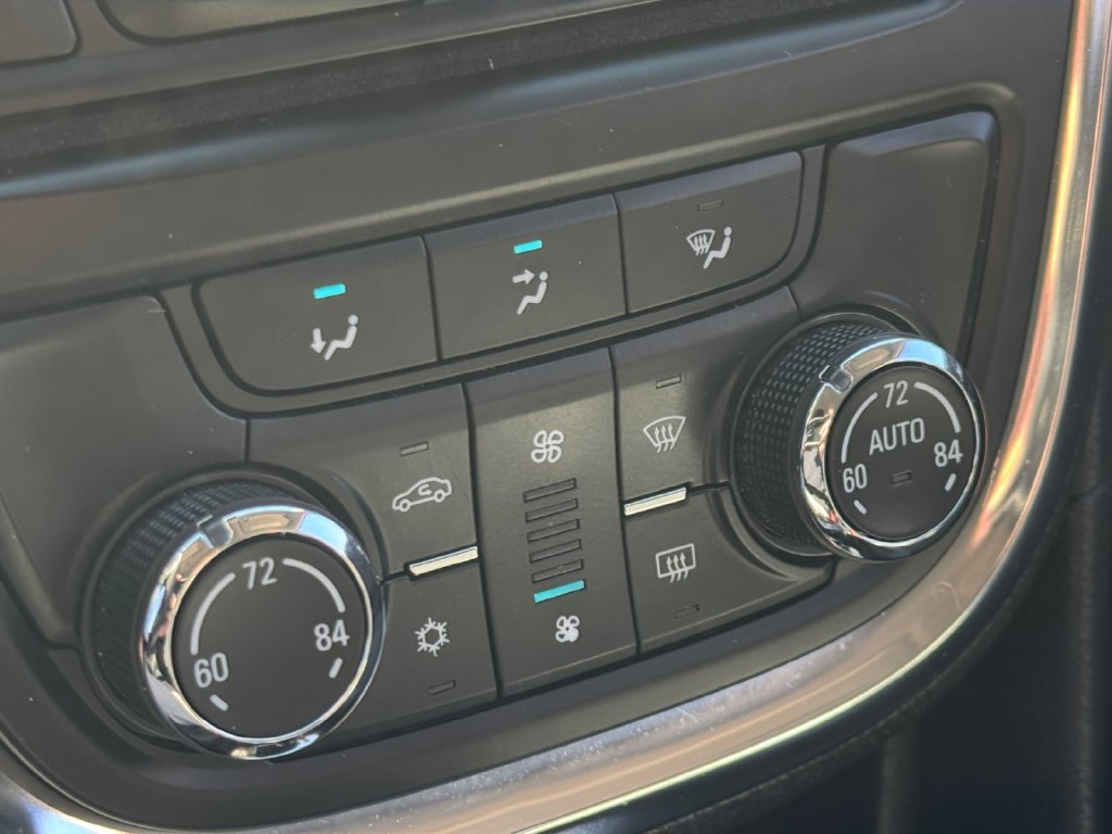 Used 2015 Buick Encore Convenience FWD image 26