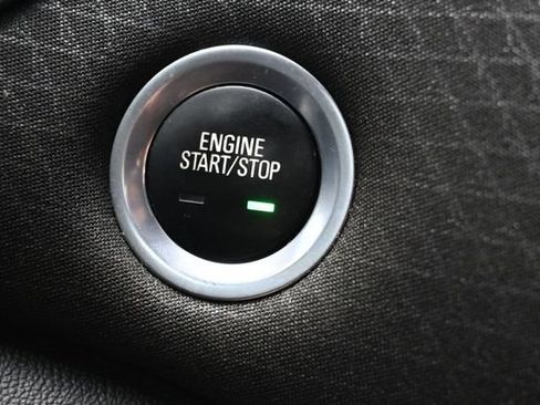 Used 2023 Chevrolet Malibu LT FWD image 23