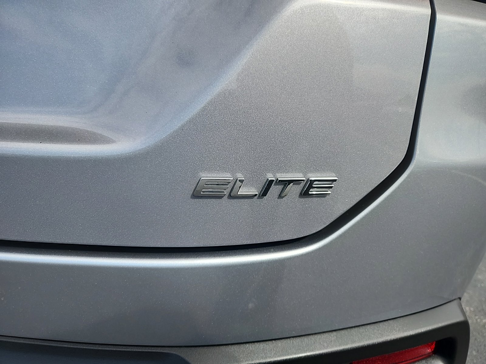 Used 2025 Honda Pilot Elite image 13