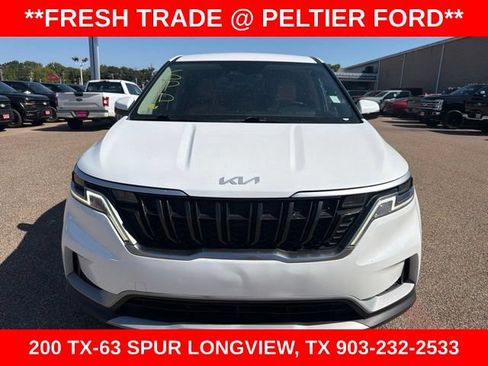Used 2024 Kia Carnival LX FWD image 8