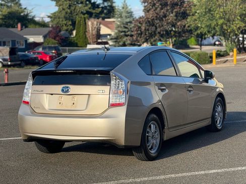 Used 2010 Toyota Prius Three FWD image 4