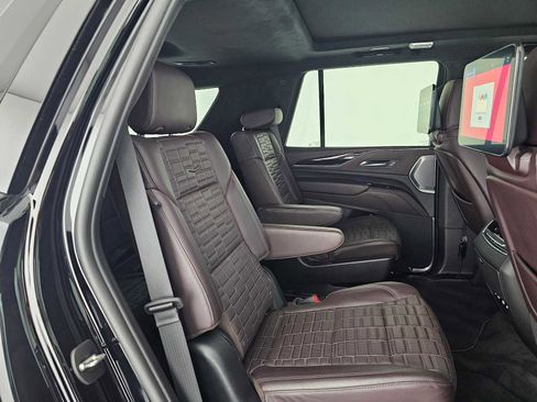 Certified 2024 Cadillac Escalade Sport Platinum AWD/4WD image 12