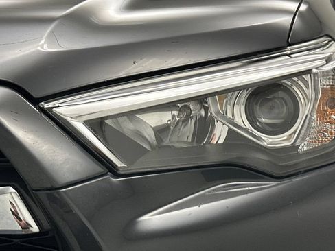 Certified 2024 Toyota 4Runner Limited AWD/4WD image 19