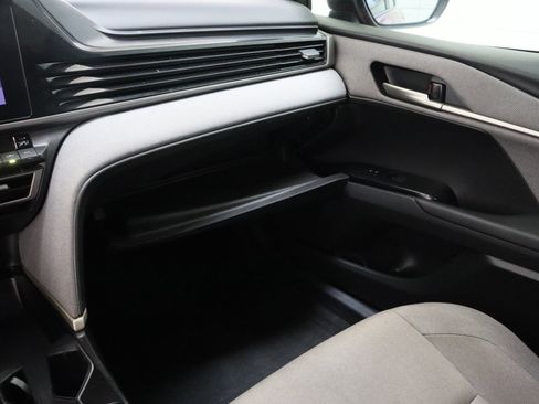 Certified 2025 Toyota Camry LE w/ Convenience Package image 22