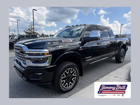 Used 2025 RAM 2500 Limited AWD/4WD image 1