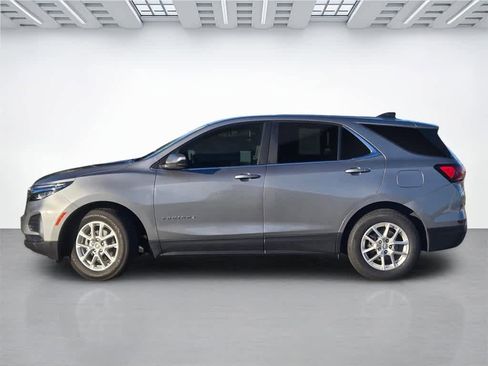Used 2023 Chevrolet Equinox LT image 3