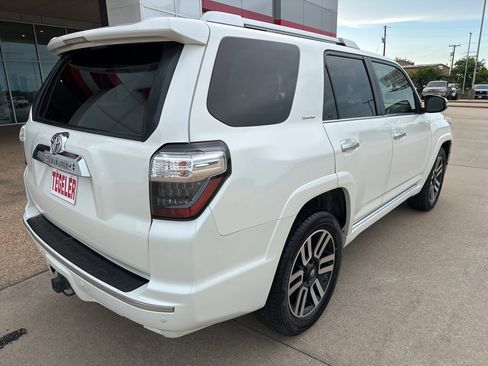 Used 2017 Toyota 4Runner Limited image 7