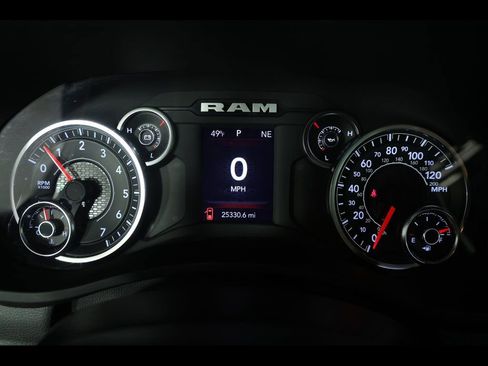 Used 2024 RAM 2500 Big Horn w/ Night Edition image 27