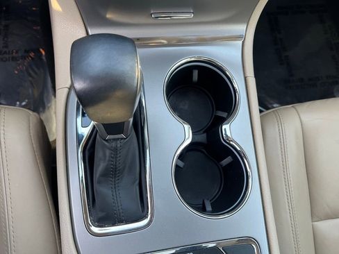 Used 2020 Jeep Grand Cherokee Limited image 38