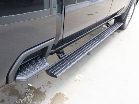 Certified 2023 Chevrolet Silverado 3500 High Country AWD/4WD image 39
