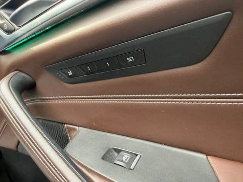 Used 2018 BMW 530e RWD image 31