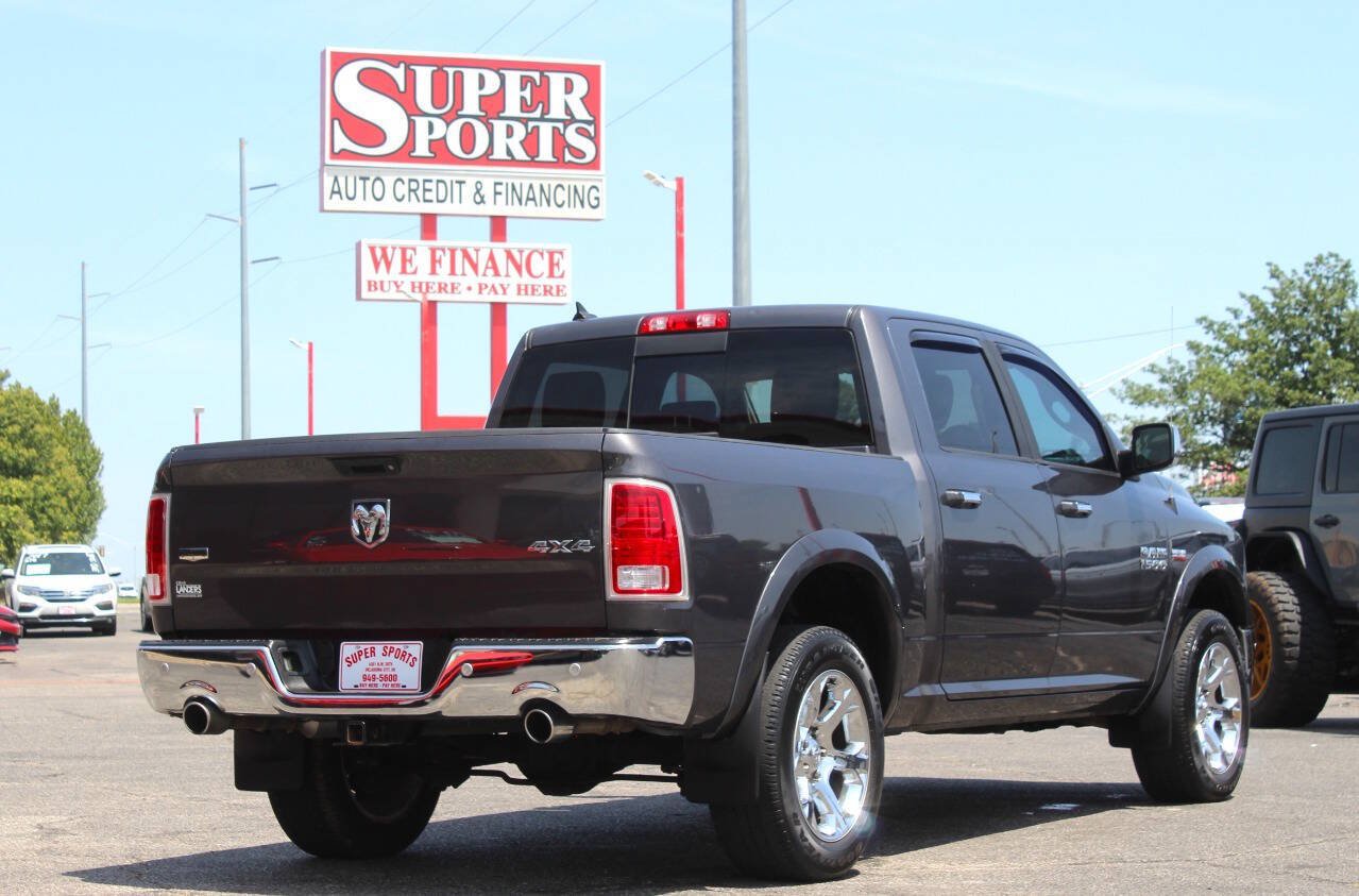 Used 2017 RAM 1500 Laramie w/ Convenience Group AWD/4WD image 4