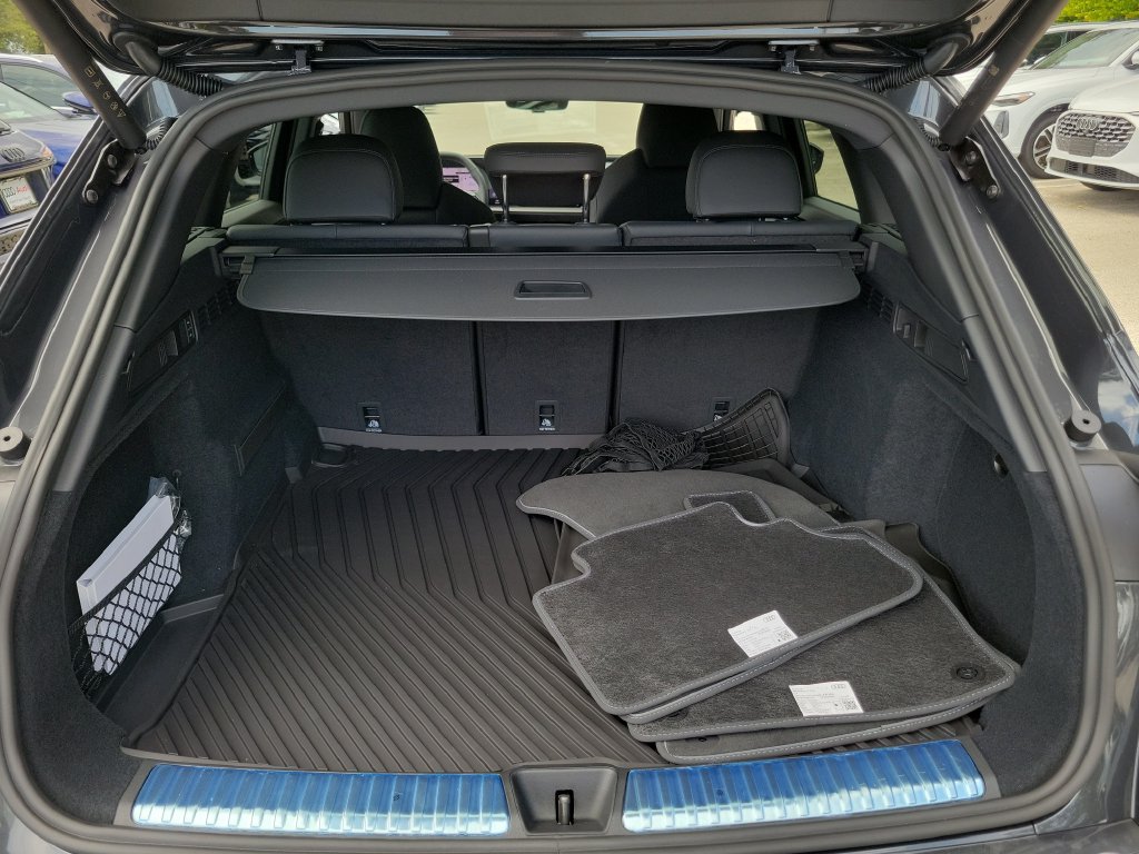 New 2026 Audi SQ5 Premium Plus AWD/4WD image 29