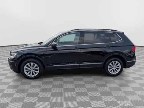 Used 2018 Volkswagen Tiguan SE w/ Panoramic Sunroof Package AWD/4WD image 2