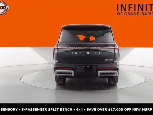 Used 2025 INFINITI QX80 Sensory image 4