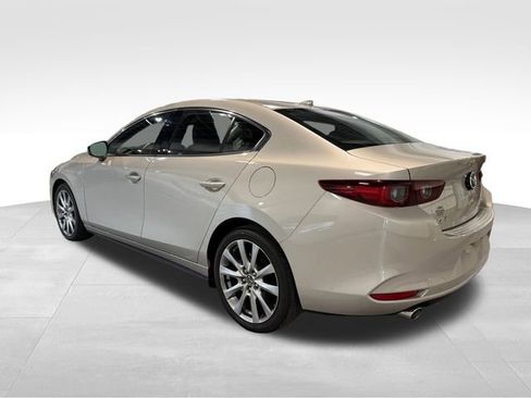 Used 2022 MAZDA MAZDA3 s image 5