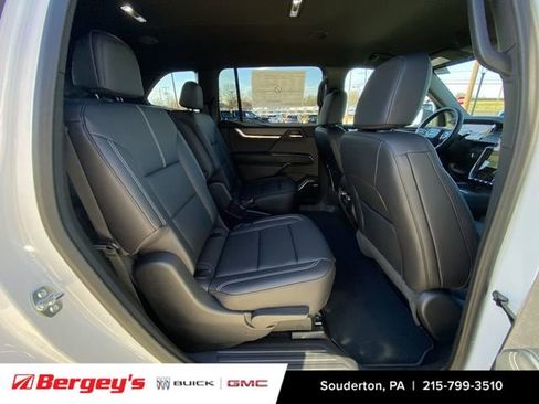 New 2026 GMC Acadia Elevation AWD/4WD image 30