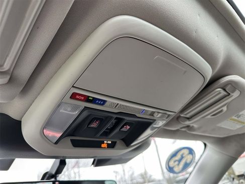 Used 2023 Subaru Forester Sport image 32