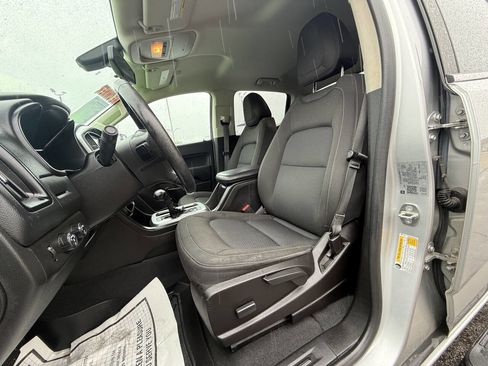 Used 2020 Chevrolet Colorado LT w/ LT Convenience Package AWD/4WD image 9