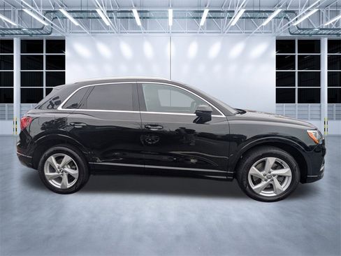 Used 2020 Audi Q3 2.0T Premium w/ Convenience Package image 3