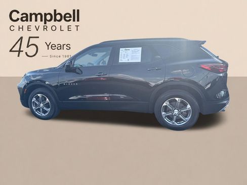 Used 2024 Chevrolet Blazer LT w/ Convenience Package FWD image 2
