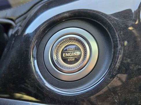 Used 2019 Mercedes-Benz S 560 4MATIC Sedan image 34