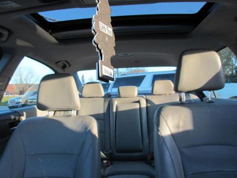 Used 2016 Honda Accord EX-L image 10