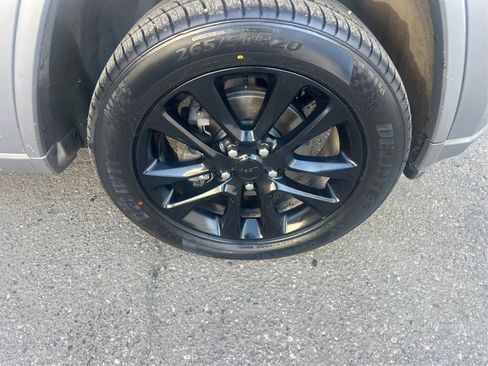 Used 2020 Jeep Grand Cherokee Altitude image 18