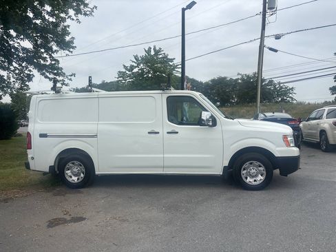 Used 2021 Nissan NV 2500 SV RWD image 4