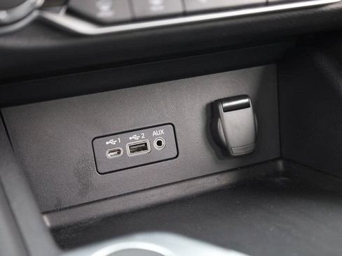 Certified 2023 Nissan Sentra SR w/ SR Premium Package FWD image 16