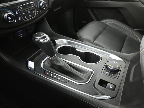 Used 2020 Chevrolet Traverse LT w/ LT Premium Package image 32