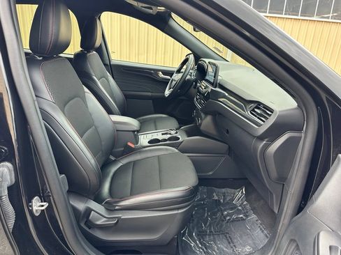 Used 2025 Ford Escape ST-Line AWD/4WD image 16