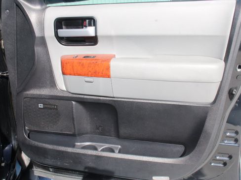 Used 2020 Toyota Sequoia Platinum AWD/4WD image 24