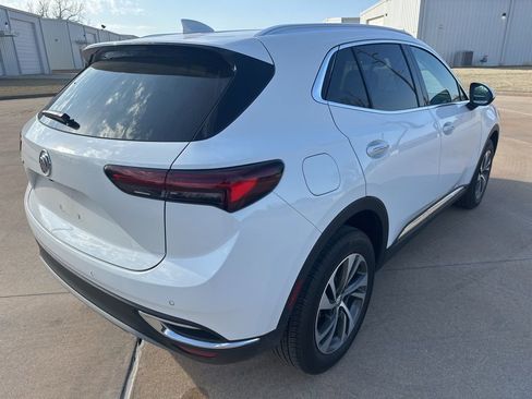Used 2023 Buick Envision Essence image 3