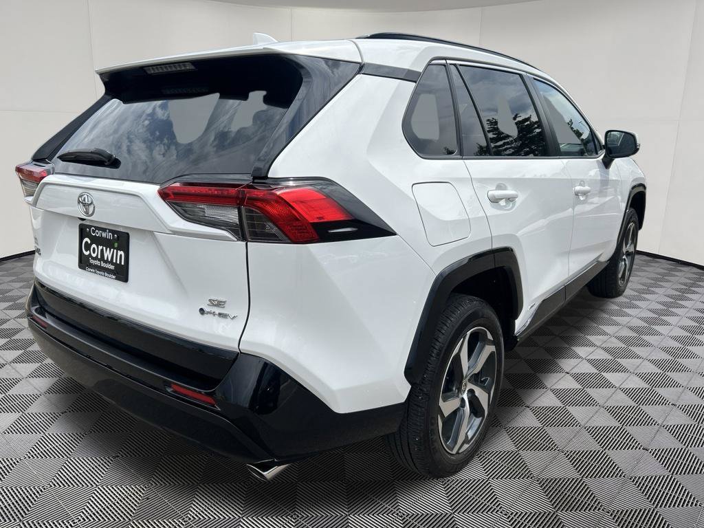 Used 2025 Toyota RAV4 SE AWD/4WD image 8
