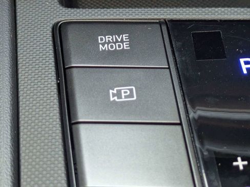 New 2026 Hyundai Elantra Sport FWD image 22