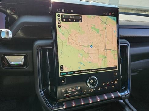 Used 2025 GMC Yukon AT4 w/ AT4 Premium Package image 22