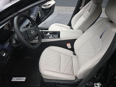 New 2026 Nissan Sentra SL FWD image 9
