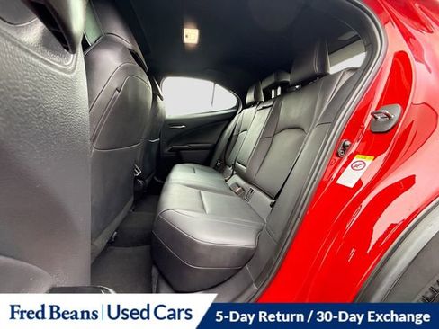 Used 2019 Lexus UX 200 image 27