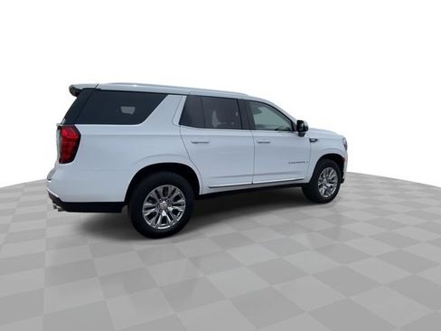 Used 2024 GMC Yukon Denali AWD/4WD image 2
