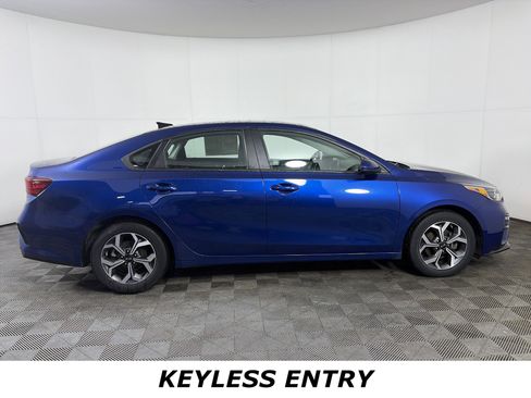 Used 2021 Kia Forte LXS image 7